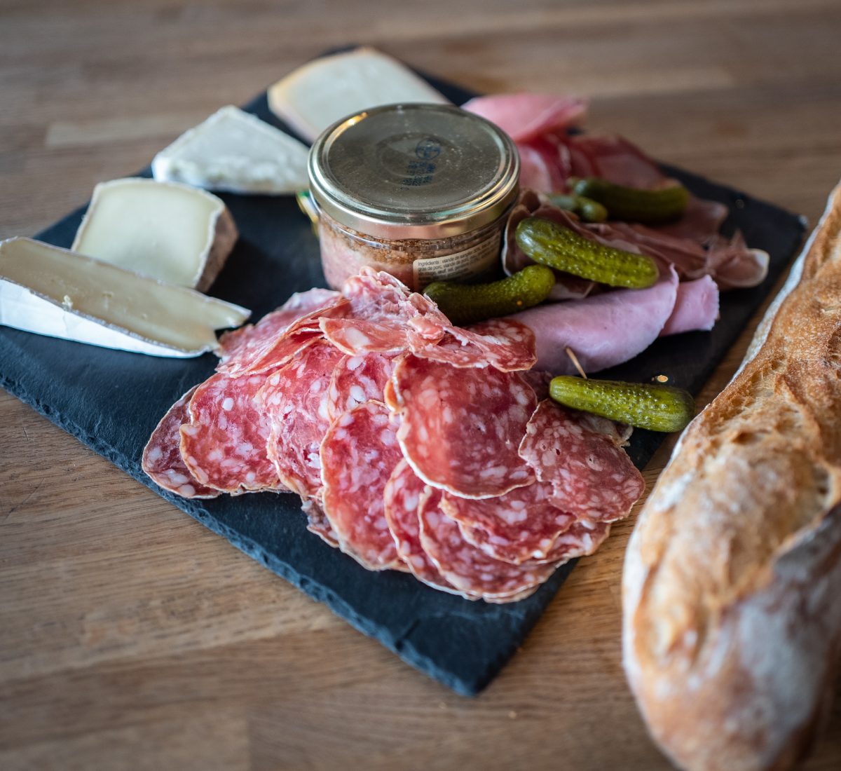 Planche charcuterie fromage